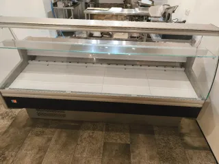 Vitrina expositora refrigerada Clima Hostelería