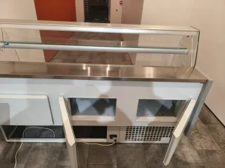 Vitrina expositora refrigerada Clima Hostelería