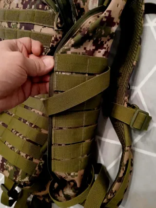 Mochila Táctica Camuflaje Multibolsillos