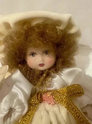 Bambola porcellana fatta a mano H 16 cm