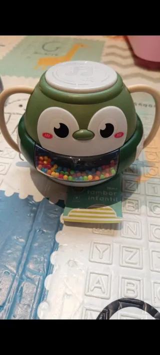 Tambor infantil con sonajero