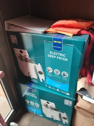 Freidora Eléctrica Metro 8 Litros Nueva