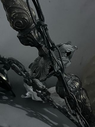 Lampadario metallo oro e nero