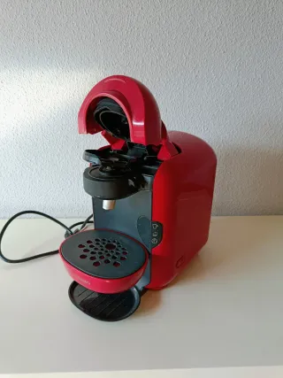 Cafetera Tassimo Bosch con cápsulas recargables