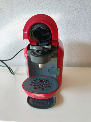Cafetera Tassimo Bosch con cápsulas recargables