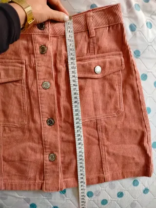 Falda Stradivarius rosa nueva