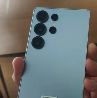 Samsung S25 Ultra, no usado.