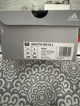 Botas de fútbol Adidas niño azul,N 33 sin estrenar