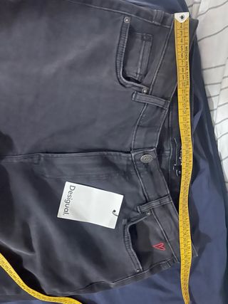 Pantalón Desigual Negro Corazón Rojo