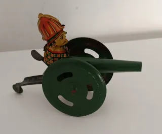 Cañón juguete hojalata y soldado antiguo (Años 40