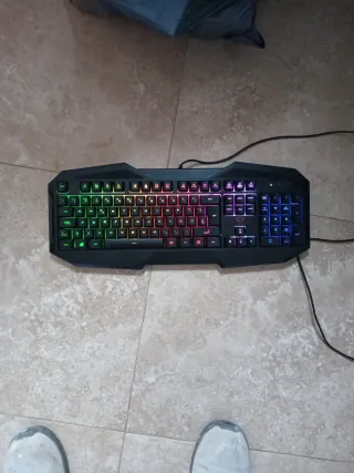 Teclado Gamer Trust GXT