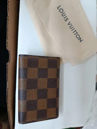 Cartera de llaves Louis Vuitton Beige Key Holder
