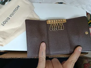 Cartera de llaves Louis Vuitton Beige Key Holder