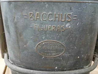 Sulfatadora antigua Bacchus Figueras