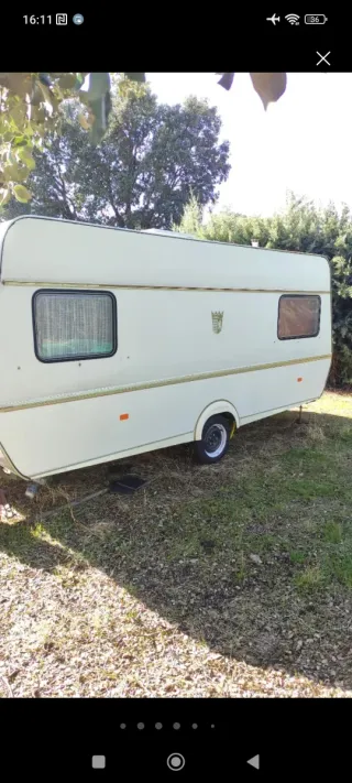 Caravana con documentación