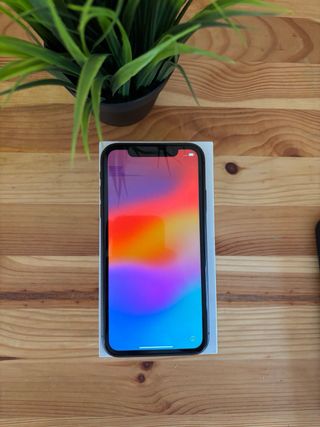 iPhone 11 Nero 64GB - Schermo Rotto (Per Riparazione)