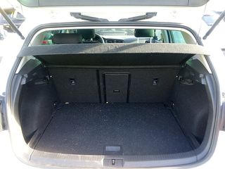 SIN ENTRADA! Volkswagen Golf SÓLO 46000KM!