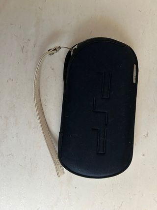 Sony PSP Negra + Cargador y Funda