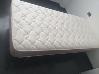 Somier individual y colchón viscoelástico