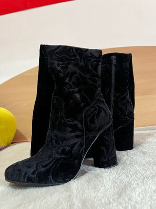 Botas altas terciopelo Heliā negras