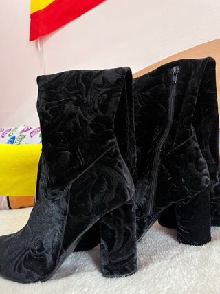 Botas altas terciopelo Heliā negras