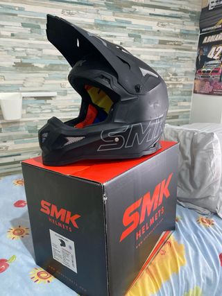 Casco de moto SMK Enduro Negro Certificado ECE