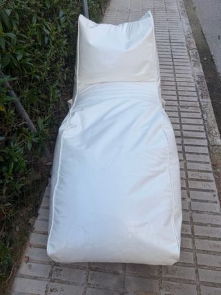 Pouf esterno in ecopelle bianca