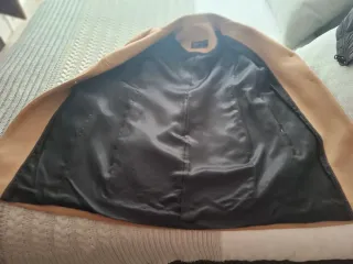 Abrigo camel elegante