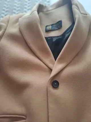 Abrigo camel elegante