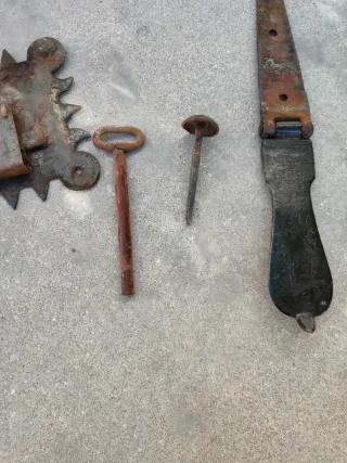 CERRADURA ANTIGUA DE ARCON