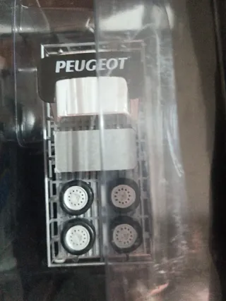 Coches a escala Subaru, Dodge, Citroën