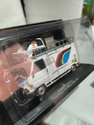 Coches a escala Subaru, Dodge, Citroën