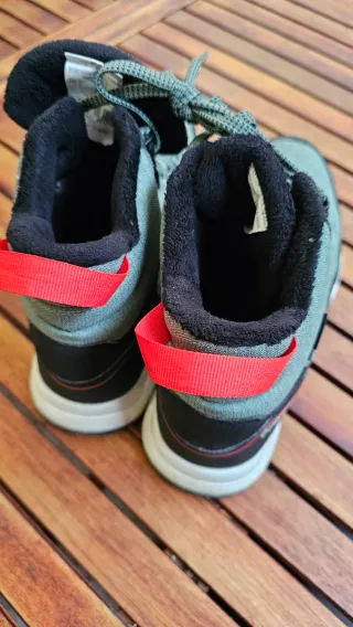 Botas de montaña talla 42