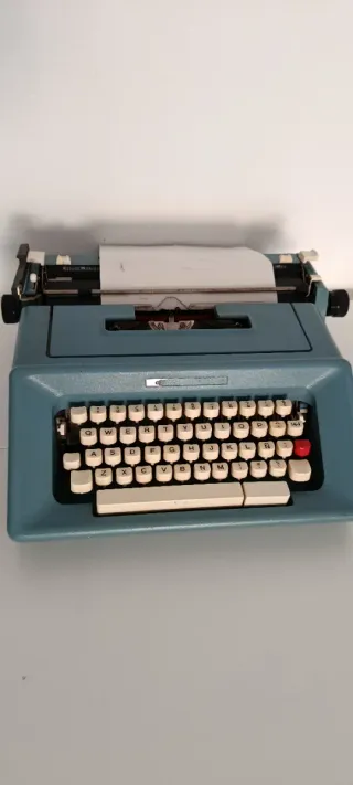 Máquina de escribir Olivetti Studio 46