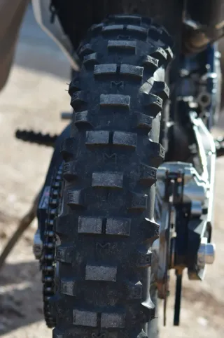 Husqvarna TE 250 2025 TBI ( 1000€ en extras/35h!)