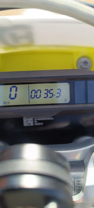 Husqvarna TE 250 2025 TBI ( 1000€ en extras/35h!)