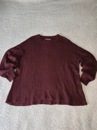 Jersey Pull and Bear Talla S Burdeos