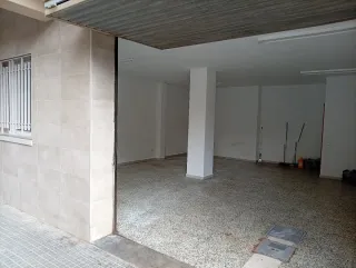 Local Comercial. Oficinas. Almacén. Parking, etc..