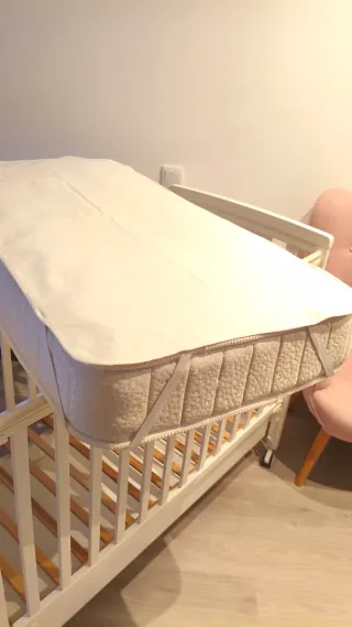 Berço com colchão - TRAMA branco com gaveta