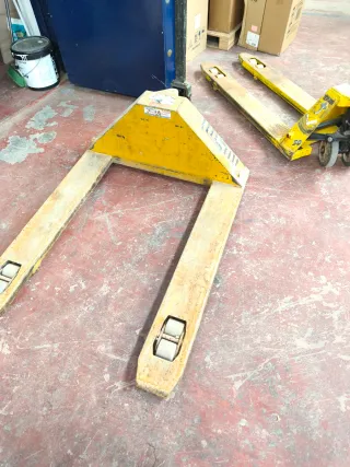 Traspalet americano manual amarillo