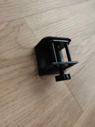 Comedero automático inteligente para peces