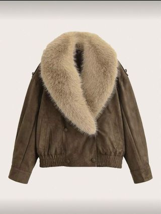 Cazadora Tipo Zara efecto ante con cuello pelo