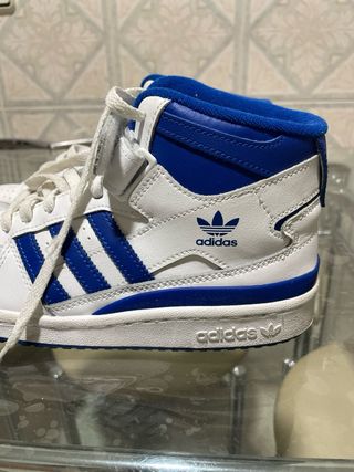 Adidas Forum Blancas y Azules