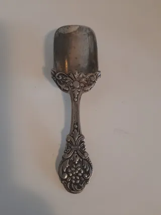 Cucchiaino antico decorato