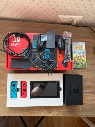 Nintendo Switch + Animal Crossing
