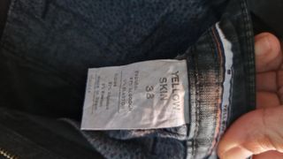 Pantalón Negro Yellow Skin