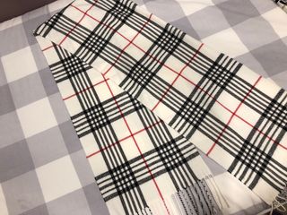 Bufanda unisex cuadros blanco y negro