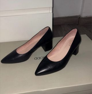 Zapatos de tacón negros Gody