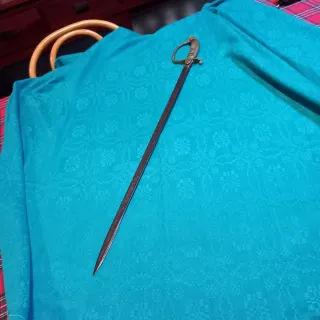 Espada antigua decorativa