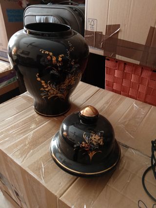 Jarrón Tibor Cerámica Negro y Dorado